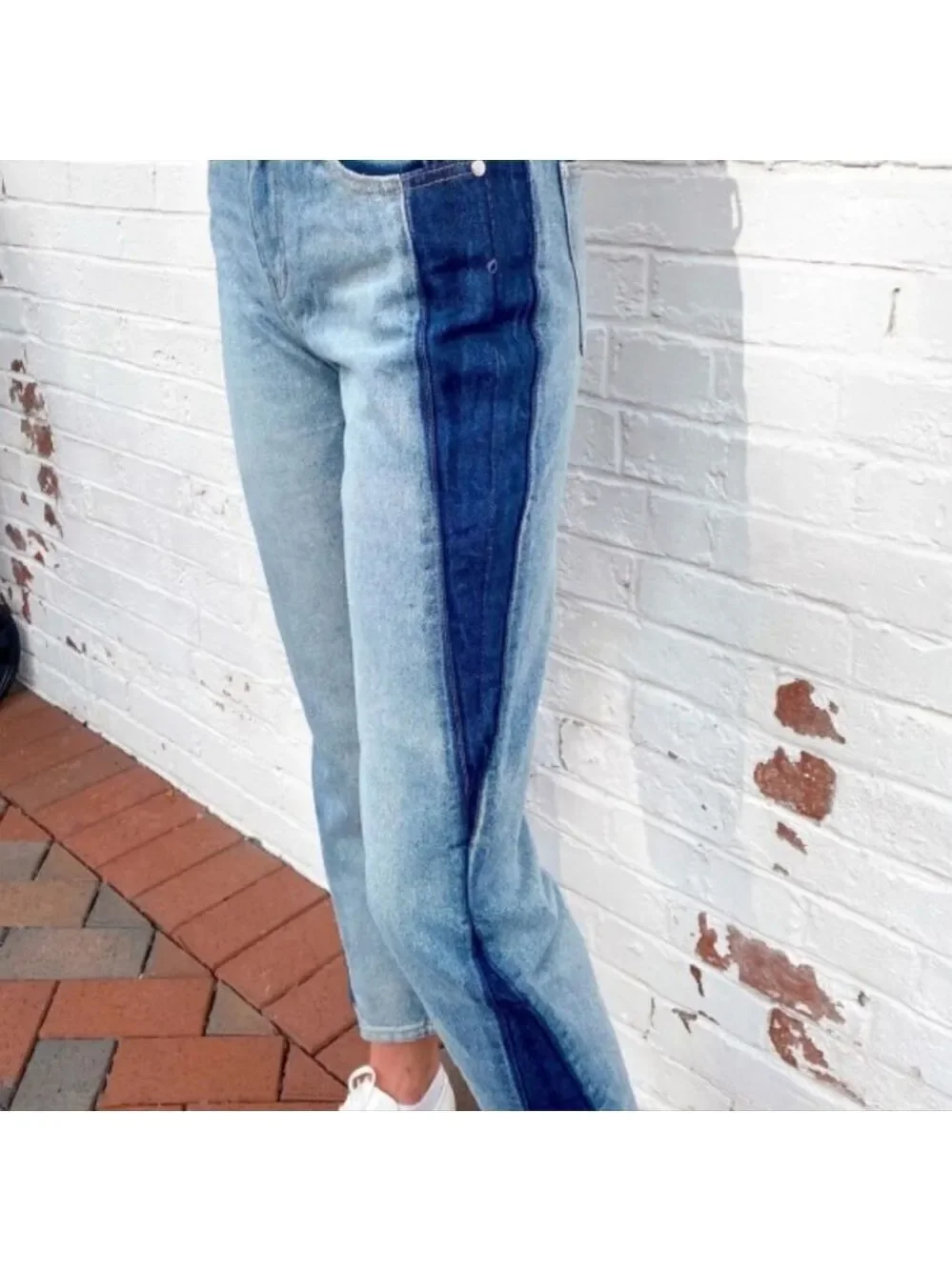 POL Jeans Women's Size 24 Light Wash Denim Two Tone Straight Leg Jeans - Picture 2 of 10